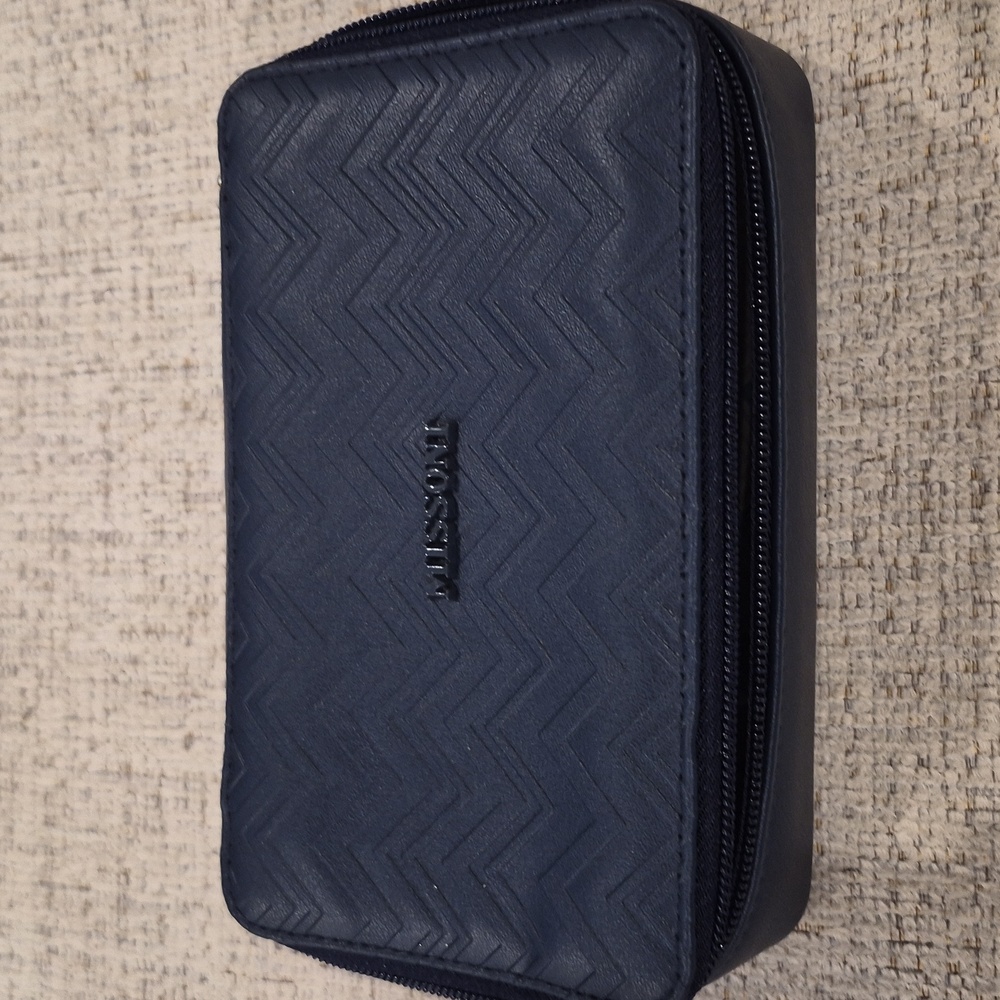 Missoni Exclusive Delta One Travel Case Amenity Kit
